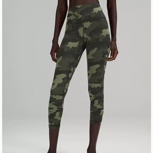 Lululemon Wunder train high-rise 23” Crop Leggings